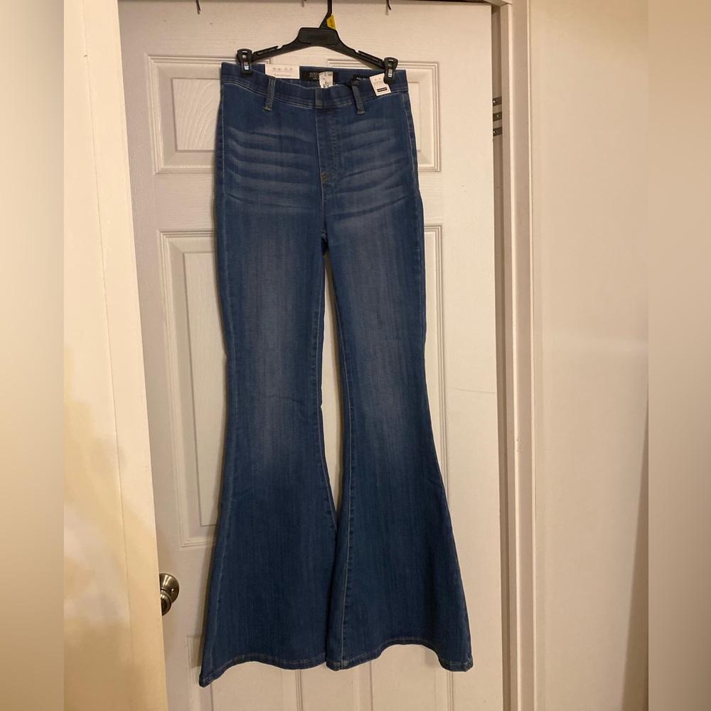Judy Blue high waist flairs in medium blue